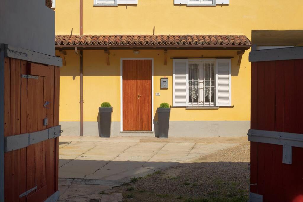 Maria'S Bed - Intero Alloggio Accogliente Dorno Exterior foto